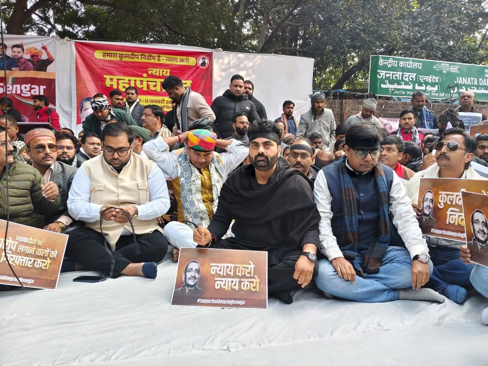 अखिल भारतीय क्षत्रिय महासभा युवा के राष्ट्रीय अध्यक्ष कुंवर अवनीश सिंह जी